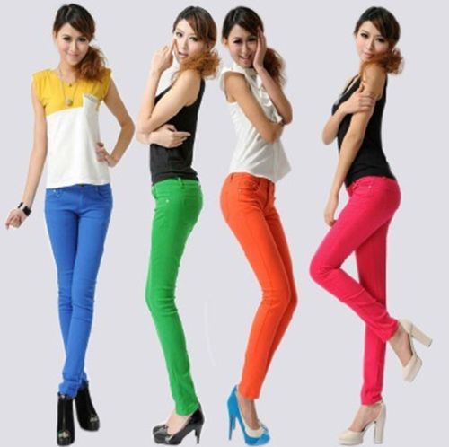 Há muitas opções de calças coloridas e fresquinhas para usar na moda verão 2014, basta você escolher o modelo de sua preferência (Foto: Divulgação) 