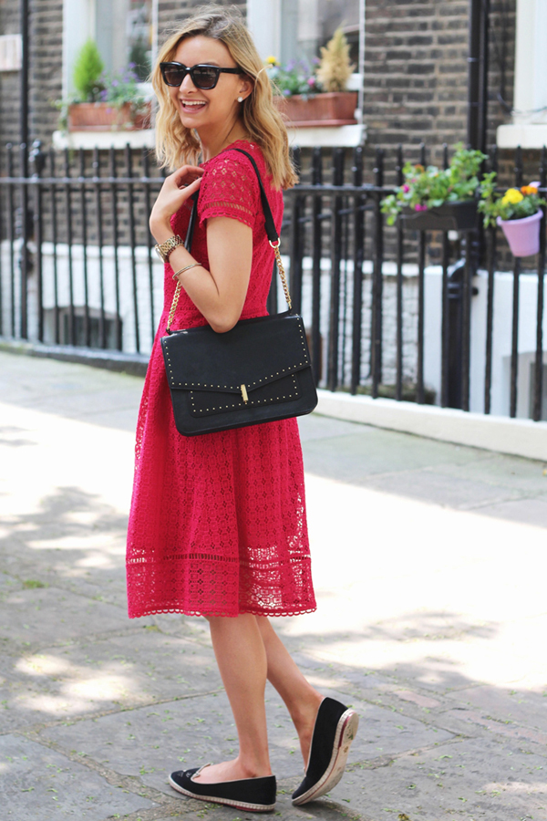 look com vestido vermelho 